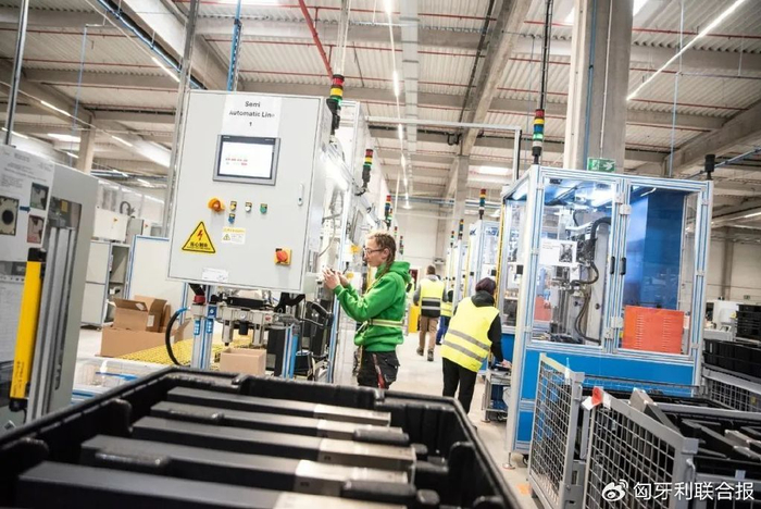 中国在匈新工厂 引领智能制造新浪潮，推动工业转型升级